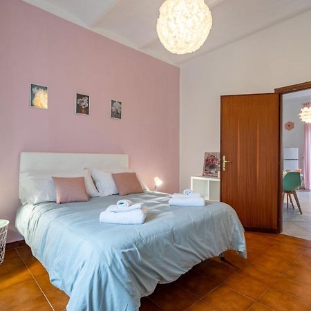 La Verde Rosa - Casa Vacanze A Due Passi Dal Lago Marta Ngoại thất bức ảnh